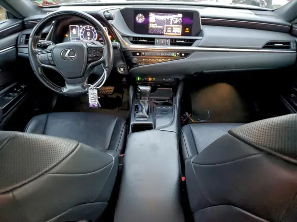 58ABZ1B11KU015455 2019 LEXUS ES - Image 8