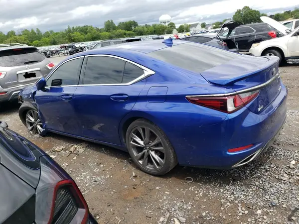 58ABZ1B11KU018050 2019 LEXUS ES - Image 2