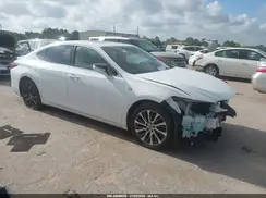 58ABZ1B11KU018954 2019 LEXUS ES
