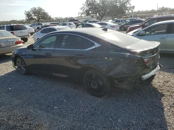 58ABZ1B11KU019764 2019 LEXUS ES - Image 2