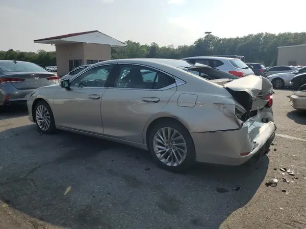 58ABZ1B11KU023801 2019 LEXUS ES - Image 2