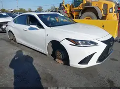 58ABZ1B11KU024706 2019 LEXUS ES