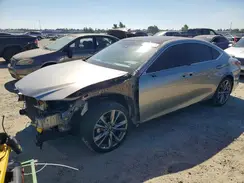 58ABZ1B11KU026410 2019 LEXUS ES