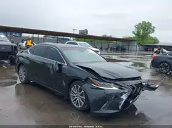 58ABZ1B11KU026925 2019 LEXUS ES