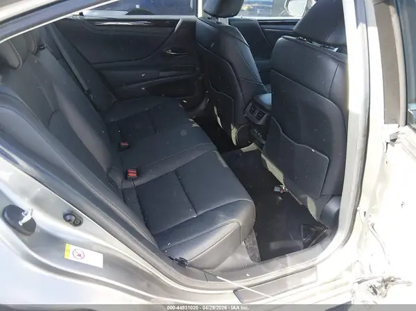 58ABZ1B11KU031705 2019 LEXUS ES - Image 8
