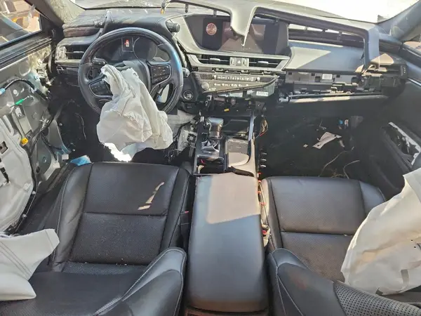 58ABZ1B11KU031929 2019 LEXUS ES - Image 8