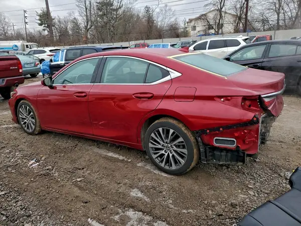 58ABZ1B11KU034717 2019 LEXUS ES - Image 2