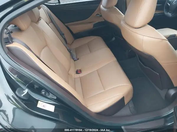 58ABZ1B11KU036550 2019 LEXUS ES - Image 8