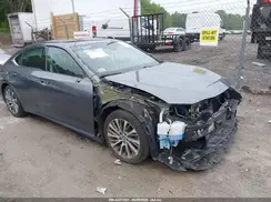 58ABZ1B11KU041165 2019 LEXUS ES