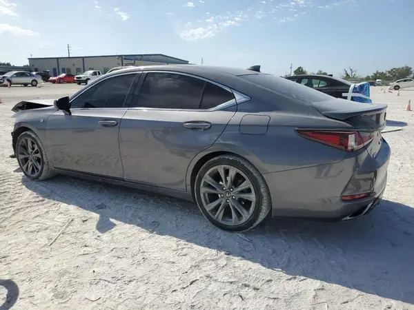58ABZ1B11KU045474 2019 LEXUS ES - Image 2
