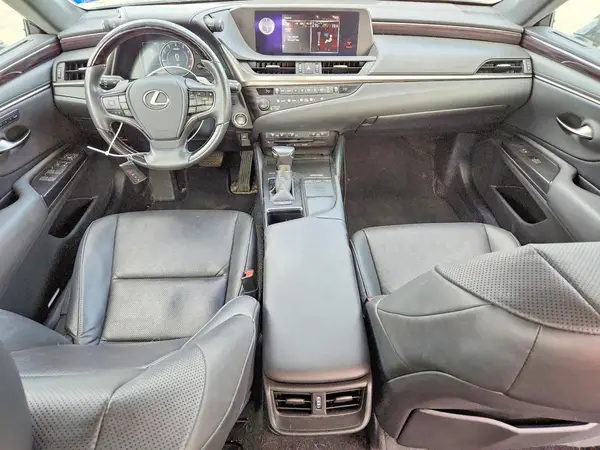58ABZ1B11KU048696 2019 LEXUS ES - Image 8