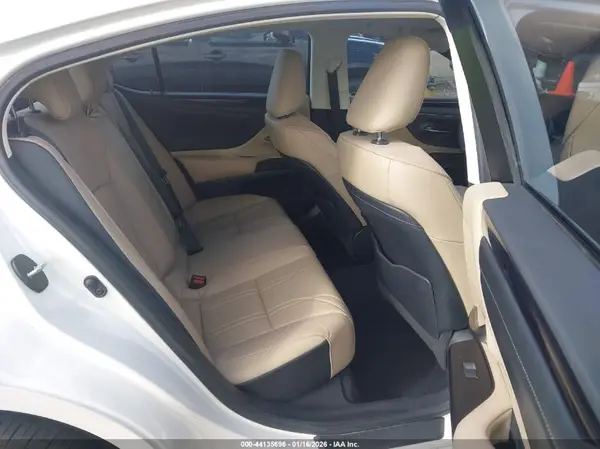 58ABZ1B11KU050304 2019 LEXUS ES - Image 8