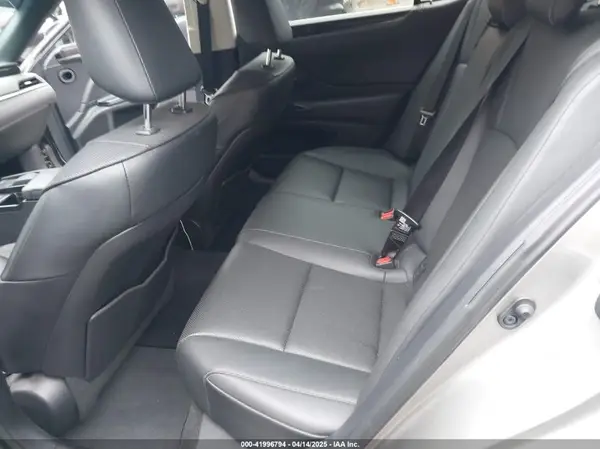 58ABZ1B11KU051324 2019 LEXUS ES - Image 8