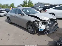 58ABZ1B12KU003735 2019 LEXUS ES