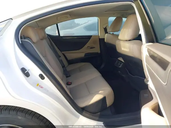 58ABZ1B12KU004271 2019 LEXUS ES - Image 8