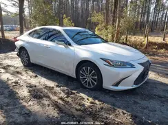 58ABZ1B12KU004657 2019 LEXUS ES
