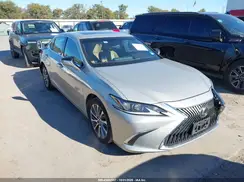 58ABZ1B12KU004660 2019 LEXUS ES