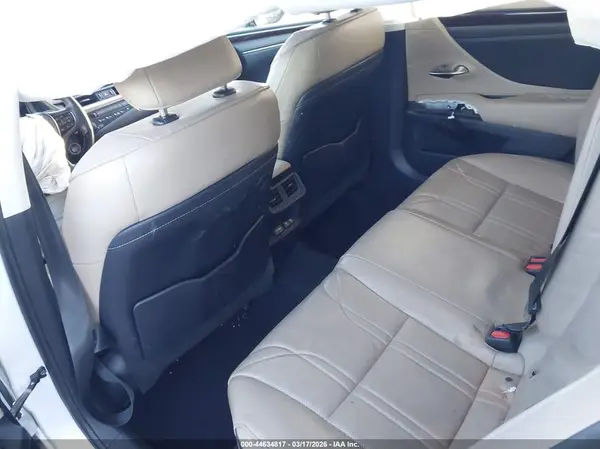 58ABZ1B12KU010488 2019 LEXUS ES - Image 8