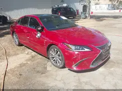 58ABZ1B12KU011608 2019 LEXUS ES