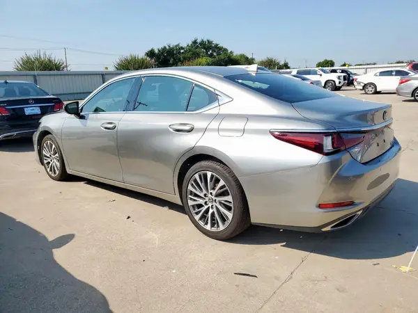 58ABZ1B12KU017859 2019 LEXUS ES - Image 2