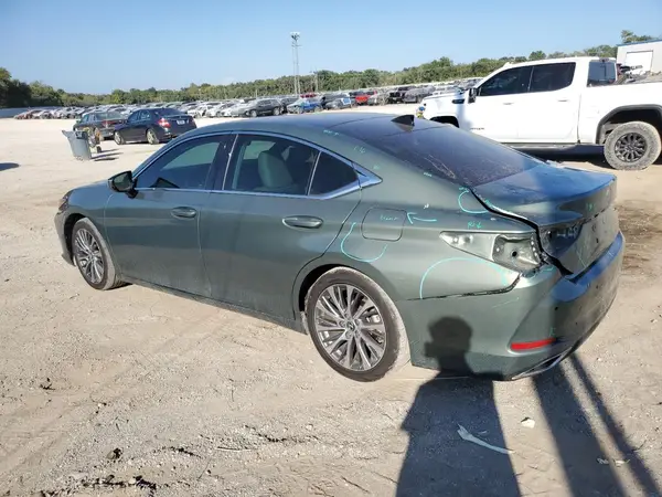 58ABZ1B12KU018414 2019 LEXUS ES - Image 2