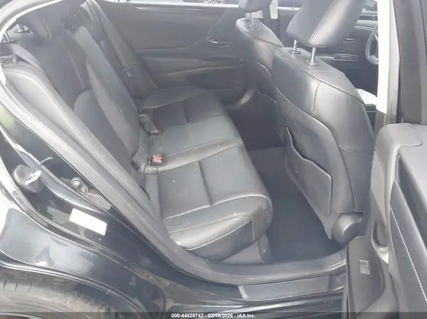 58ABZ1B12KU028604 2019 LEXUS ES - Image 8