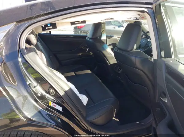 58ABZ1B12KU031728 2019 LEXUS ES - Image 8