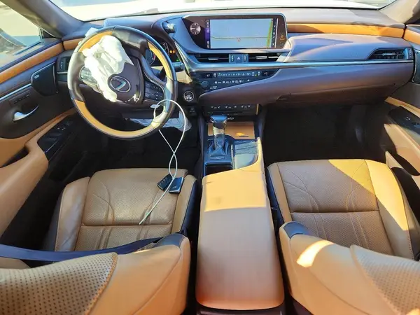 58ABZ1B12KU033382 2019 LEXUS ES - Image 8
