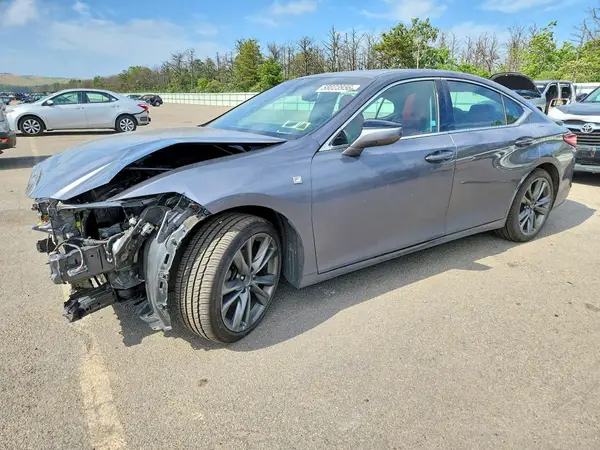 58ABZ1B12KU035214 2019 LEXUS ES - Image 1