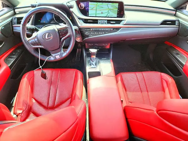 58ABZ1B12KU035214 2019 LEXUS ES - Image 8