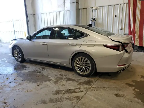 58ABZ1B12KU038274 2019 LEXUS ES - Image 2