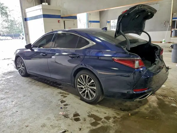 58ABZ1B12KU042924 2019 LEXUS ES - Image 2
