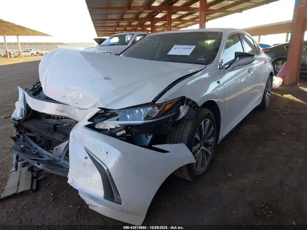 58ABZ1B12KU047346 2019 LEXUS ES - Image 2