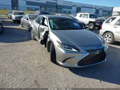 58ABZ1B12KU049016 2019 LEXUS ES