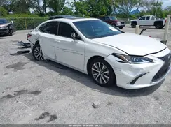 58ABZ1B12KU050327 2019 LEXUS ES