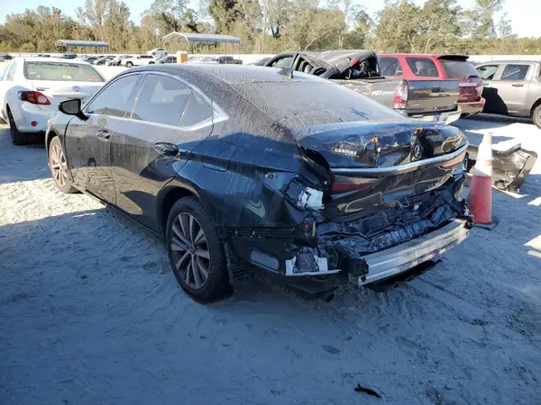 58ABZ1B13KU006532 2019 LEXUS ES - Image 2