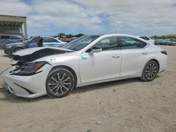58ABZ1B13KU017014 2019 LEXUS ES - Image 1