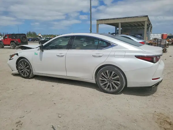 58ABZ1B13KU017014 2019 LEXUS ES - Image 2
