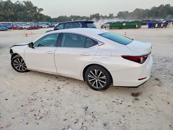 58ABZ1B13KU018728 2019 LEXUS ES - Image 2