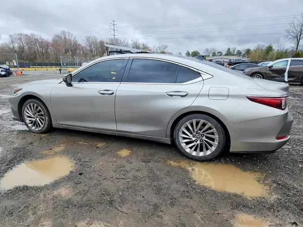 58ABZ1B13KU020415 2019 LEXUS ES - Image 2