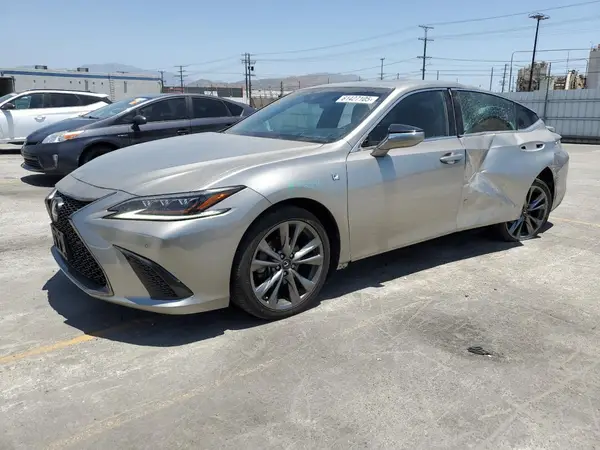 58ABZ1B13KU022567 2019 LEXUS ES - Image 1