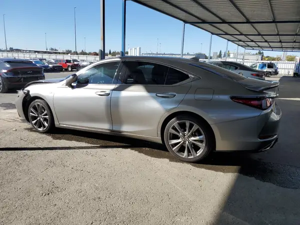 58ABZ1B13KU023377 2019 LEXUS ES - Image 2