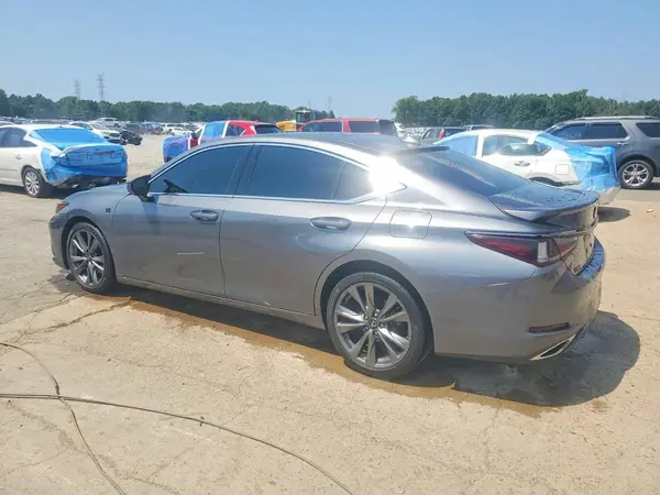 58ABZ1B13KU025274 2019 LEXUS ES - Image 2