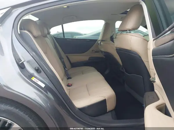 58ABZ1B13KU025355 2019 LEXUS ES - Image 8