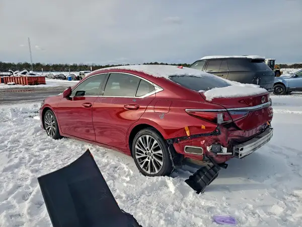 58ABZ1B13KU026814 2019 LEXUS ES - Image 2