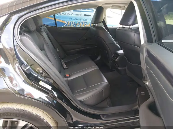 58ABZ1B13KU034878 2019 LEXUS ES - Image 8