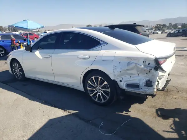 58ABZ1B13KU037036 2019 LEXUS ES - Image 2
