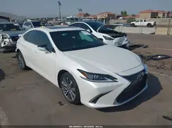 58ABZ1B13KU050448 2019 LEXUS ES
