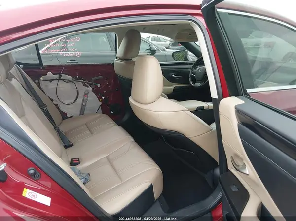 58ABZ1B14KU002182 2019 LEXUS ES - Image 8