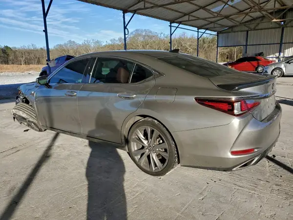 58ABZ1B14KU003199 2019 LEXUS ES - Image 2